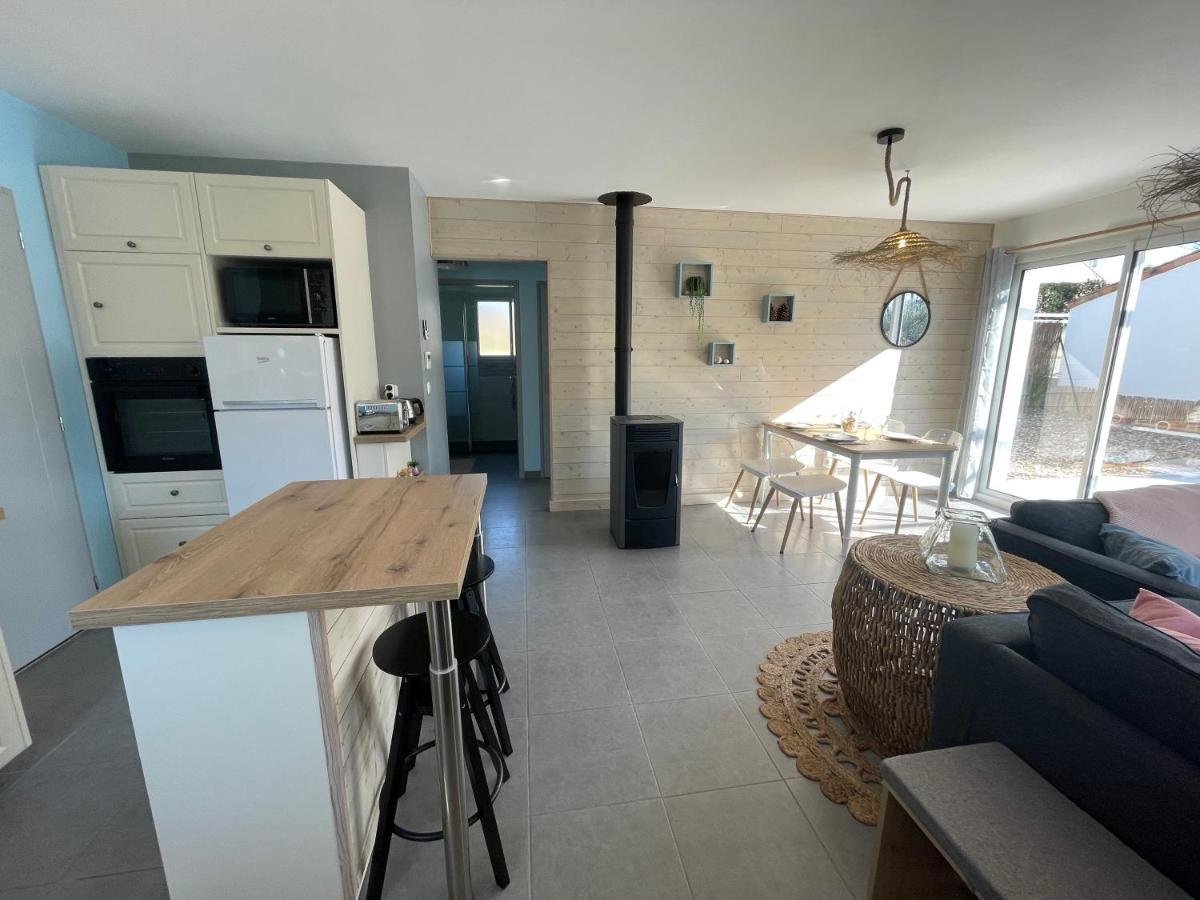 Maison Au Calme Pres Des Plages Poiroux Extérieur photo
