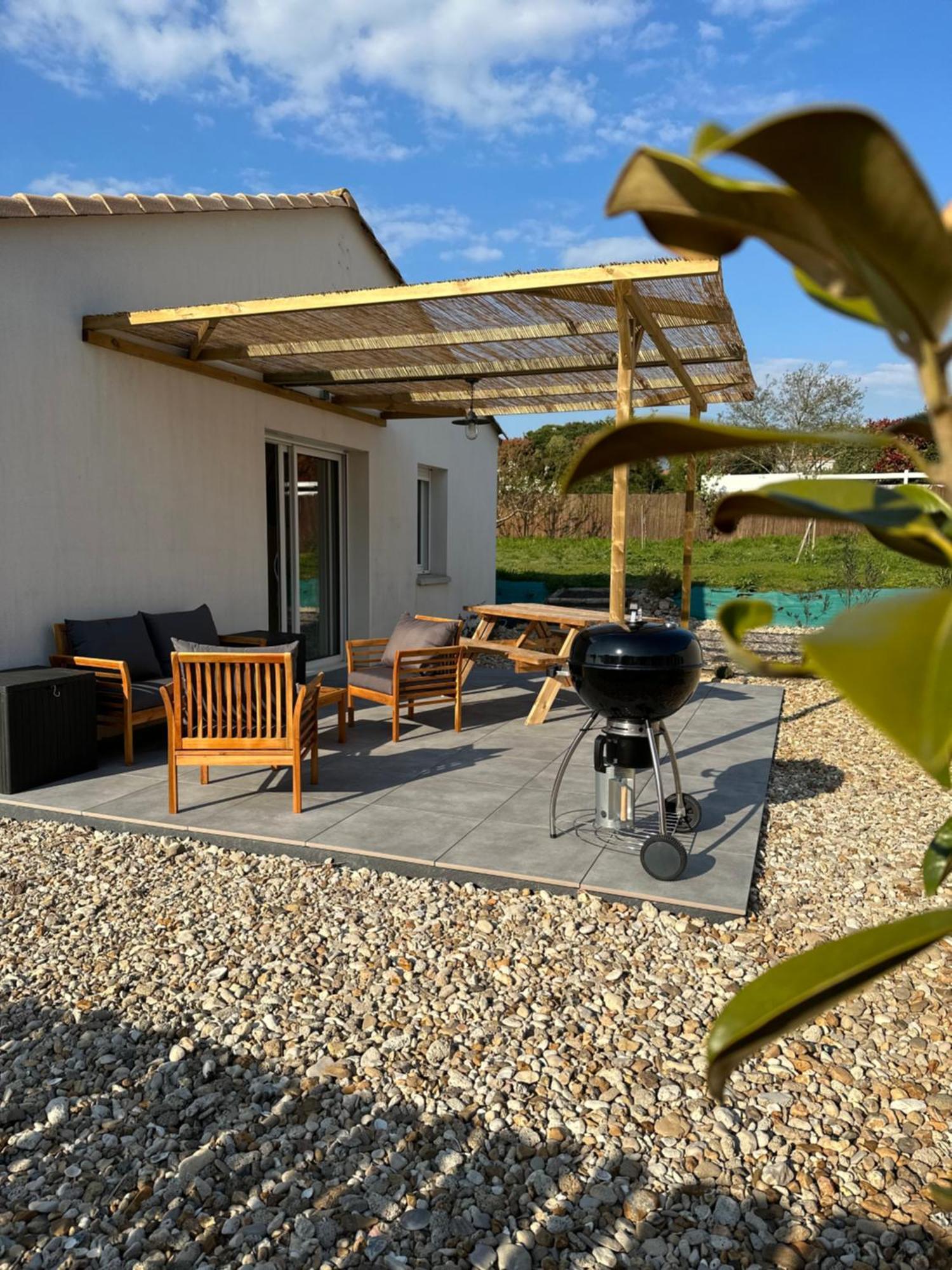 Maison Au Calme Pres Des Plages Poiroux Extérieur photo