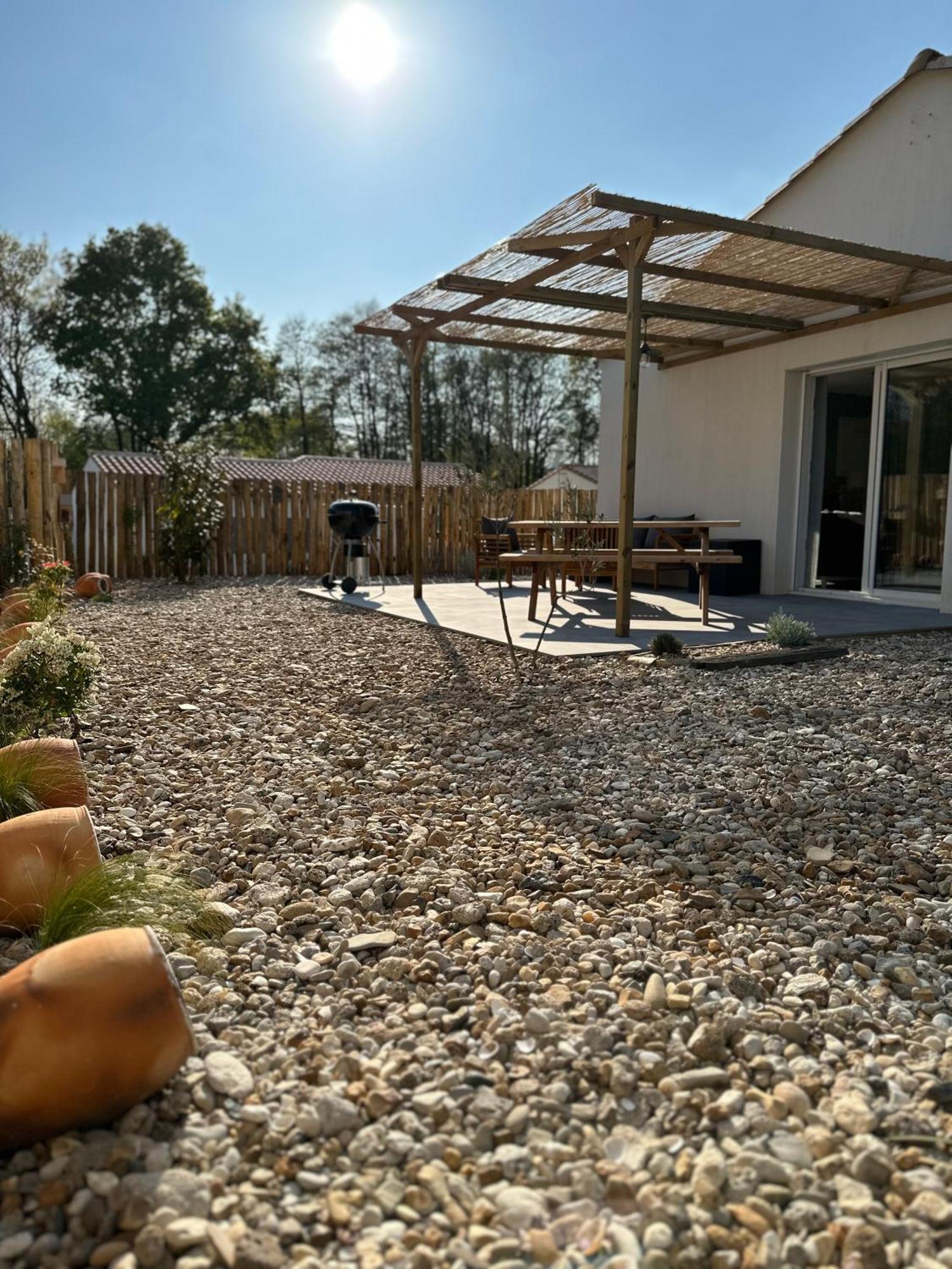 Maison Au Calme Pres Des Plages Poiroux Extérieur photo